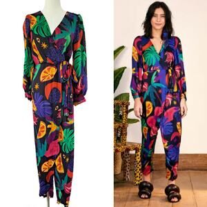 FARM RIO Mystic Jungle Satiny Jumpsuit Small Long Sleeve Tropical  Black Multi